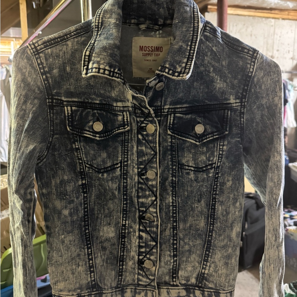 Vintage Mossimo Supply Co. Women's Distressed Denim Jacket